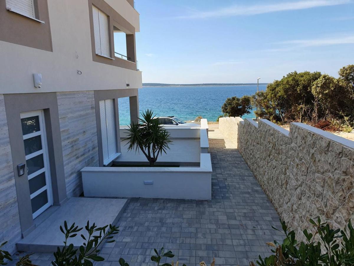 Villa Mondee ماندري المظهر الخارجي الصورة